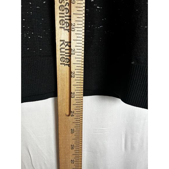 LULULEMON Swiftly Tech Long Sleeve Shirt Black Stretch Women 8? Athleisure Top - Picture 4 of 4